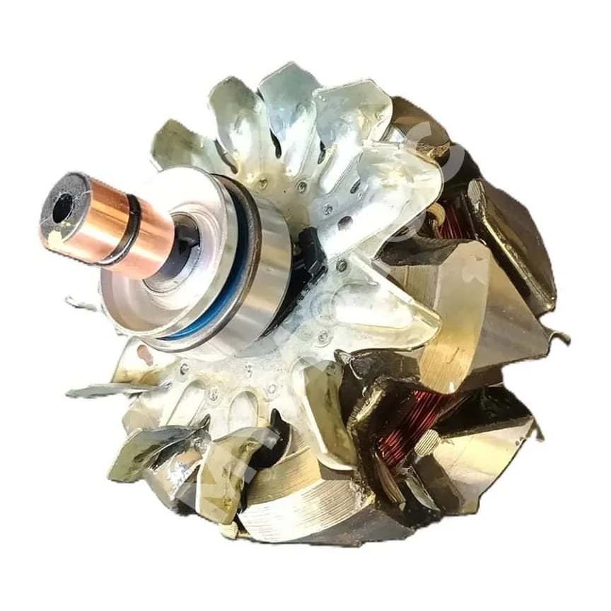 Alternator rotor with slip rings, cooling fan and claw poles